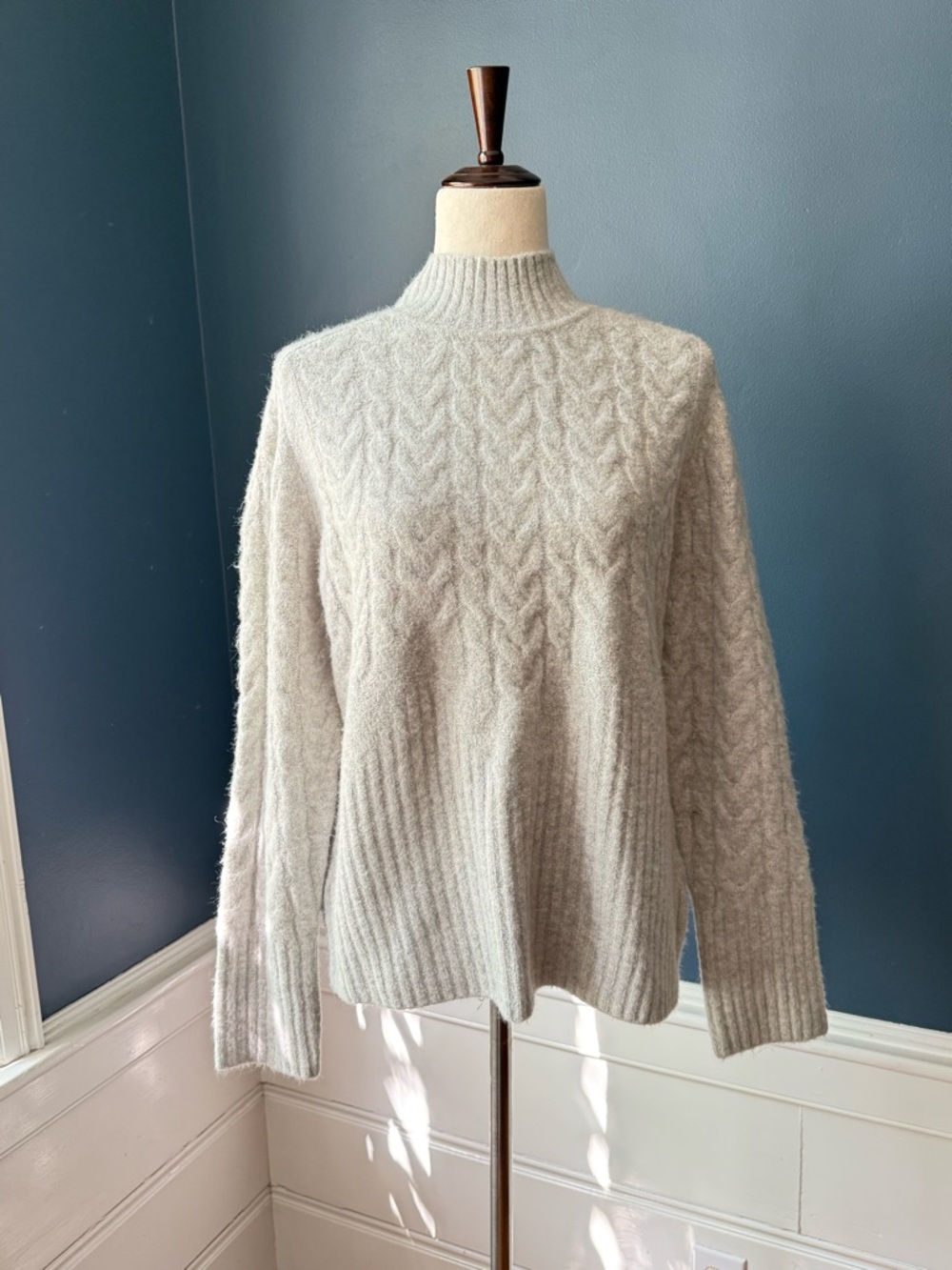 Calvin Klein Cable Knit Mock Neck Sweater - size Large
